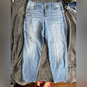 American Eagle High Rise Jeans